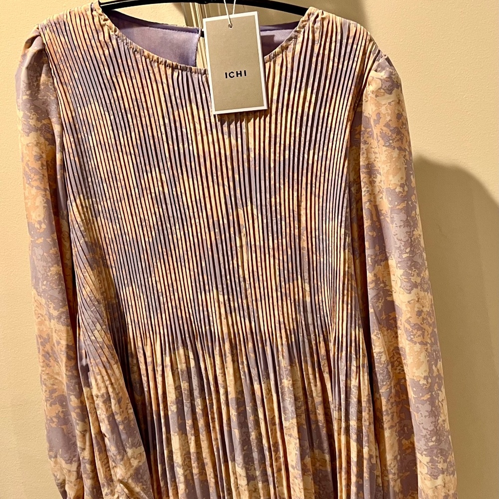 ICHI Heirloom Lilac Blouse, NWT, size M